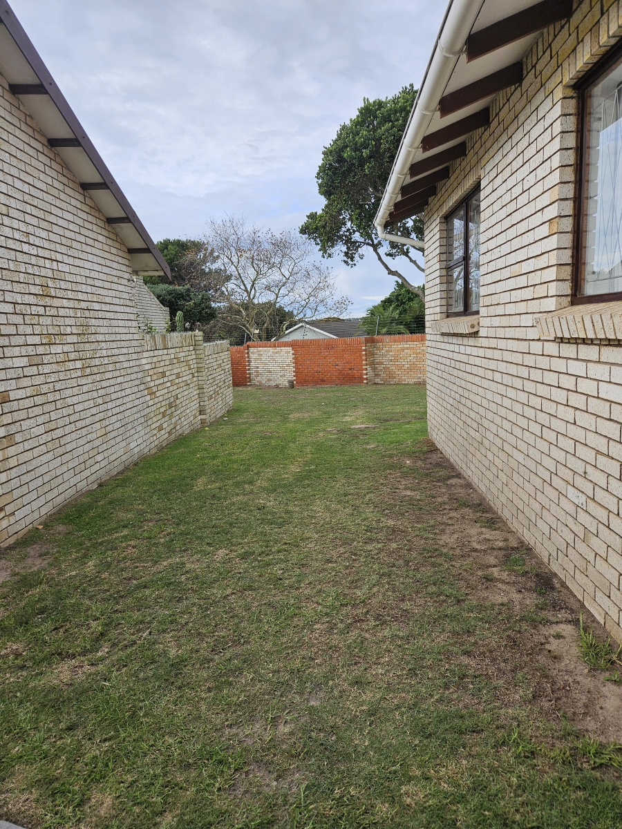 2 Bedroom Property for Sale in Broadwood Eastern Cape